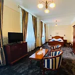Ld Palace & Kur ホテル Františkovy Lázně