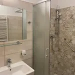 Ld Palace & Kur 4*