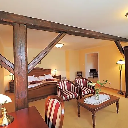 Ld Palace & Kur 4*