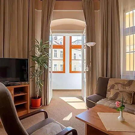 Ld Palace & Kur 4*