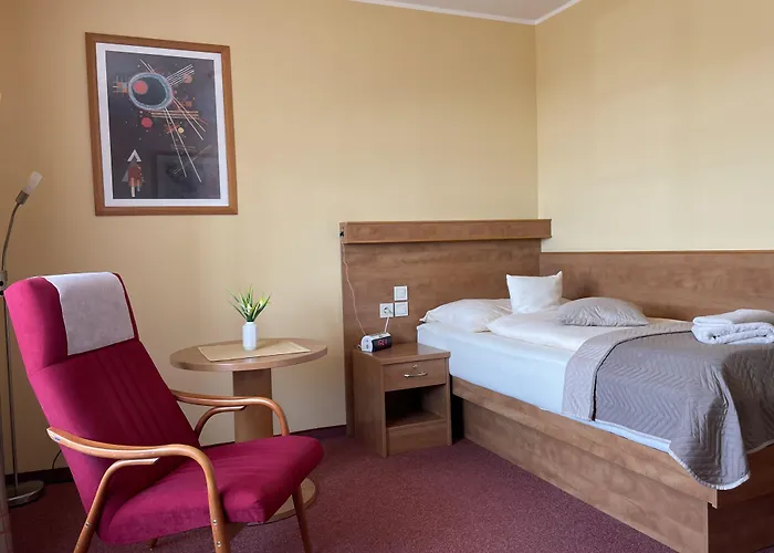 Ld Palace & Kur 4*